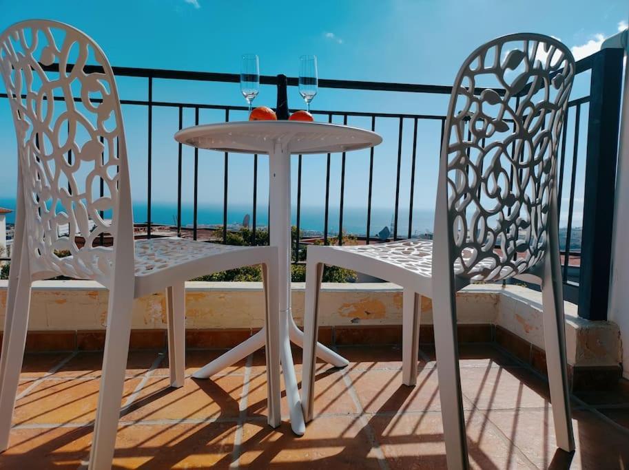 Private Pool 'Villa Vibe Tenerife' Sunset & Ocean View Chayofa エクステリア 写真