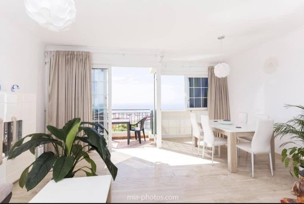 Private Pool 'Villa Vibe Tenerife' Sunset & Ocean View Chayofa エクステリア 写真